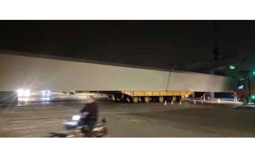 液壓動(dòng)力平板車租賃市場(chǎng)爆發(fā)：靈活配置破解重型運(yùn)輸 “輕資產(chǎn)” 難題